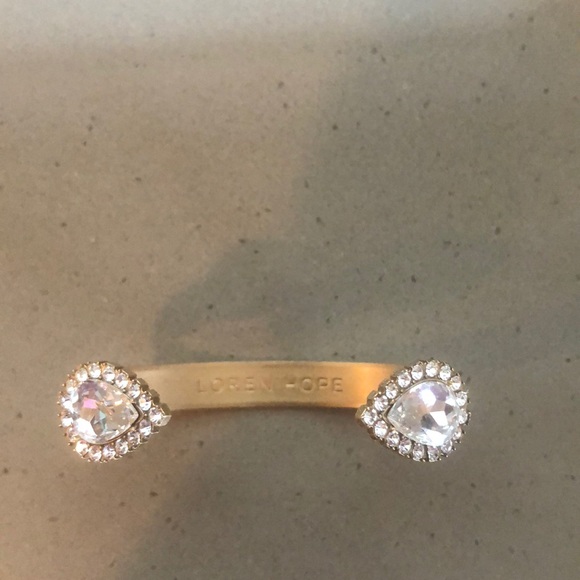 Loren Hope - Picture 1 of 4